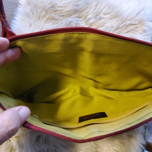 HOBO International Red Leather Shoulder Bag GUC - Picture 2 of 14